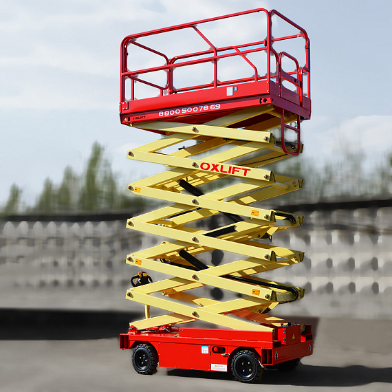 OXLIFT QZ-050-090 Самоходный (поводковый) подъемник ножничного типа с питанием от АКБ 9000 мм 500 кг